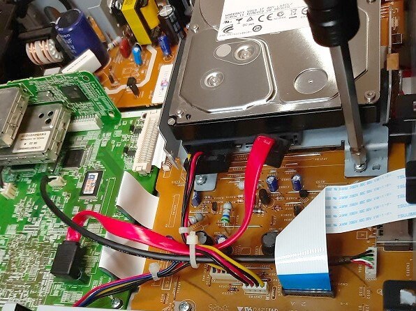 DIYでブルーレイレコーダー修理【HDD換装できるかな】