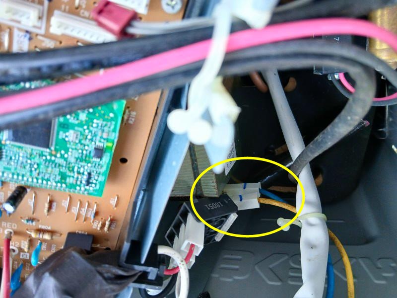 修理手順⑩
基板ユニットの外にあるコネクタの説明