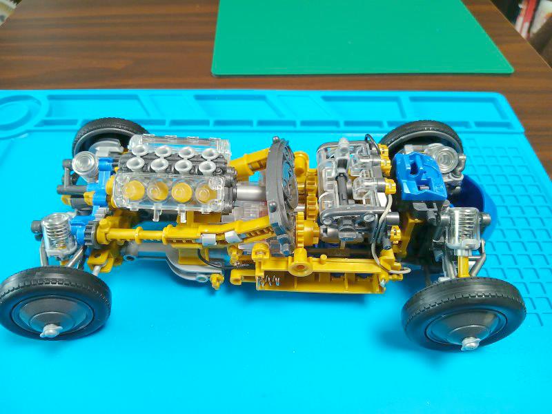 組み立て途中のシャーシ⑥
完成したシャーシ